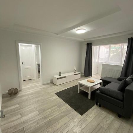 Апартаменты Apartament Лугож Экстерьер фото